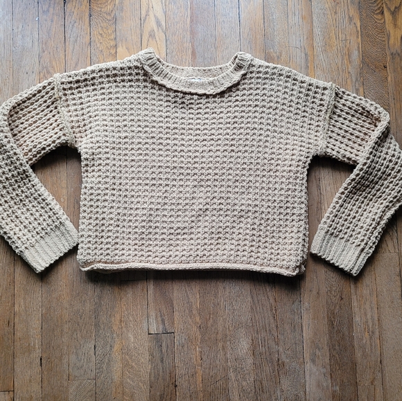 Knitted Sweater 🧶 - Picture 2 of 10